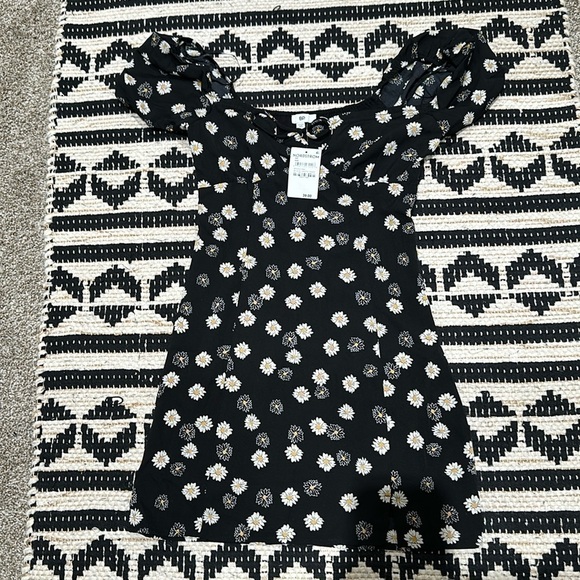 NWT, BP, black and white daisy mini dress size extra small - Picture 3 of 4